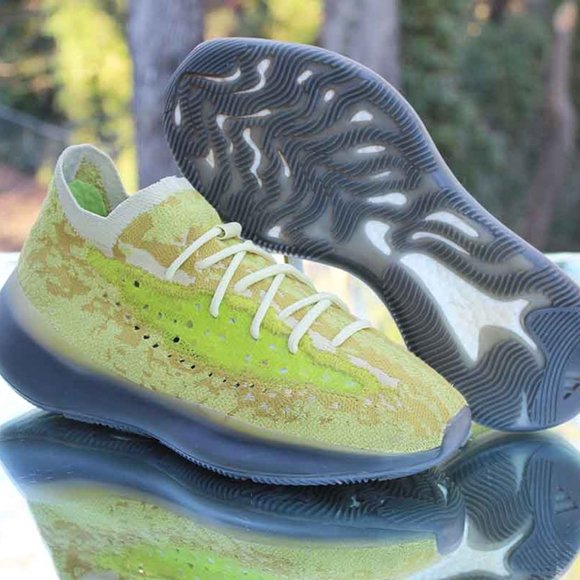Adidas Yeezy Boost 380 Hylte Glow Men’s Size 9.5 main image 11